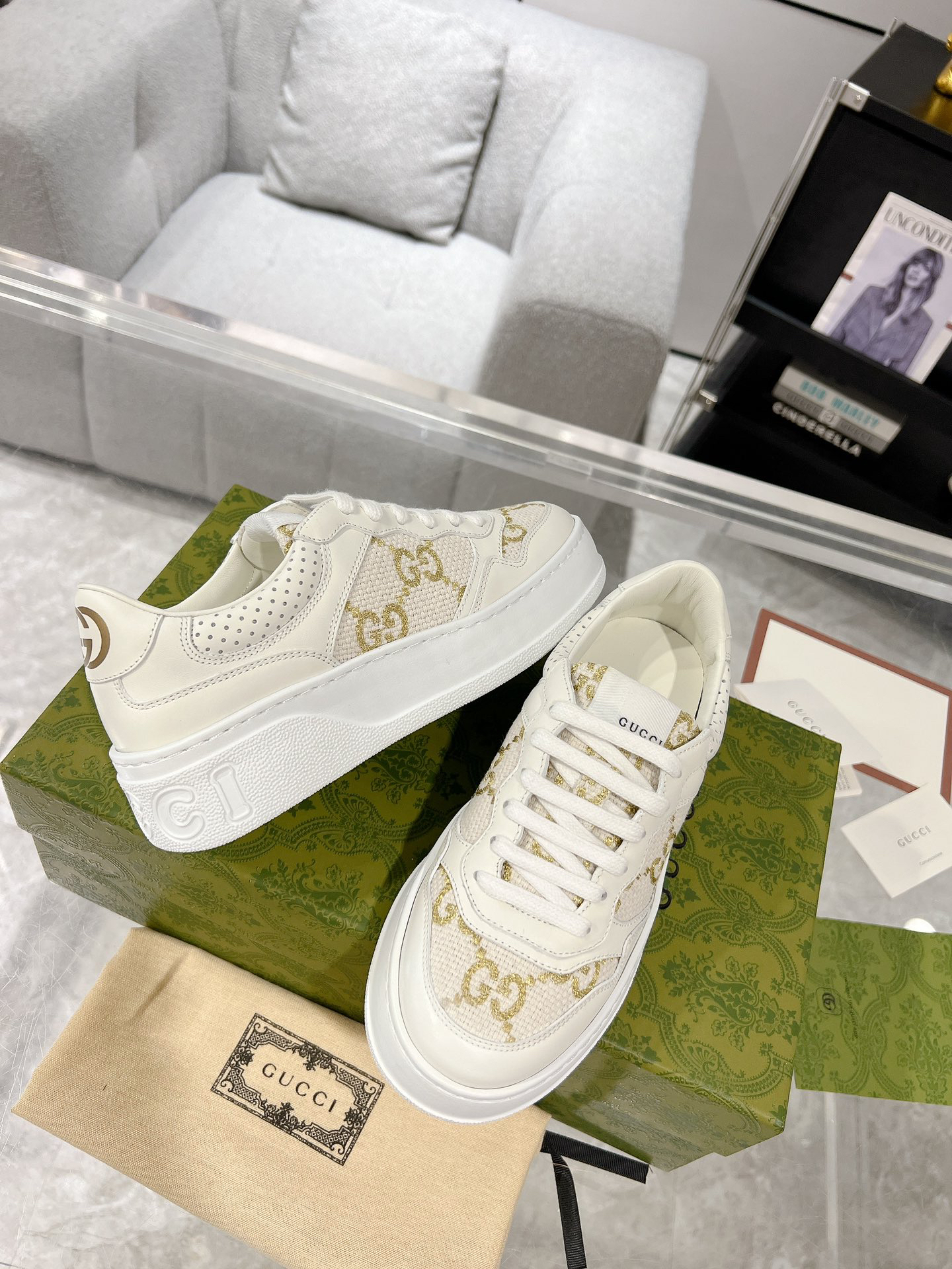 Gucci Sneakers-237