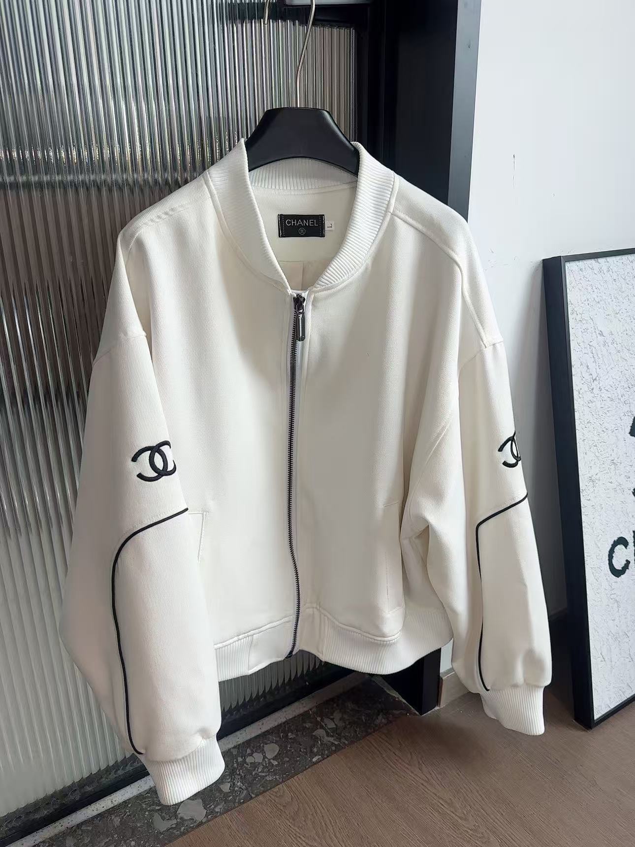 Chanel Clothing-204