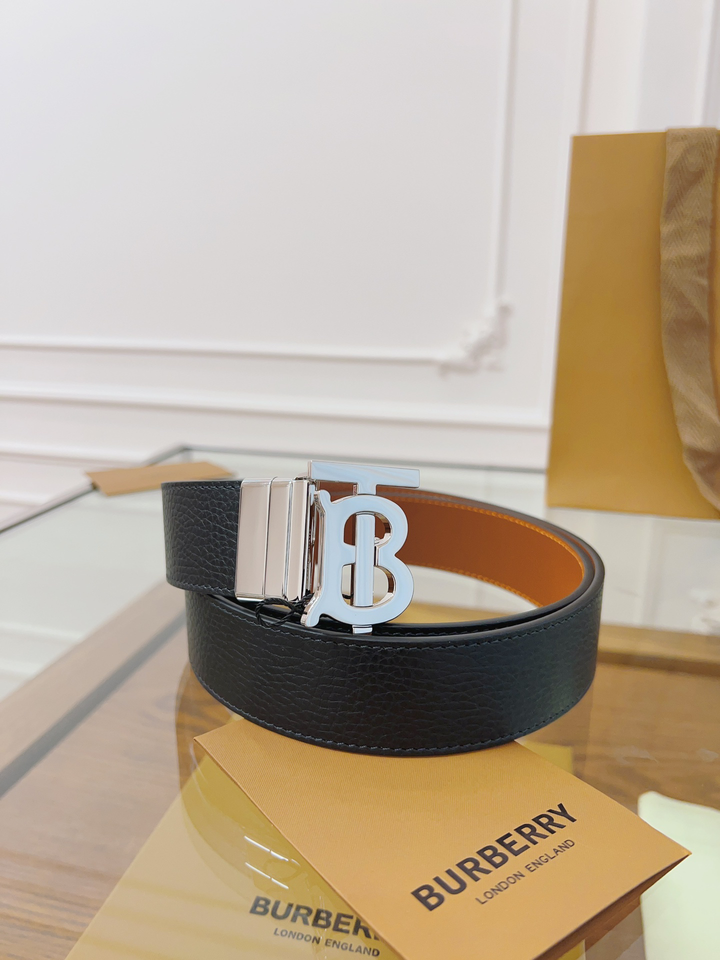 Burberry belt-104