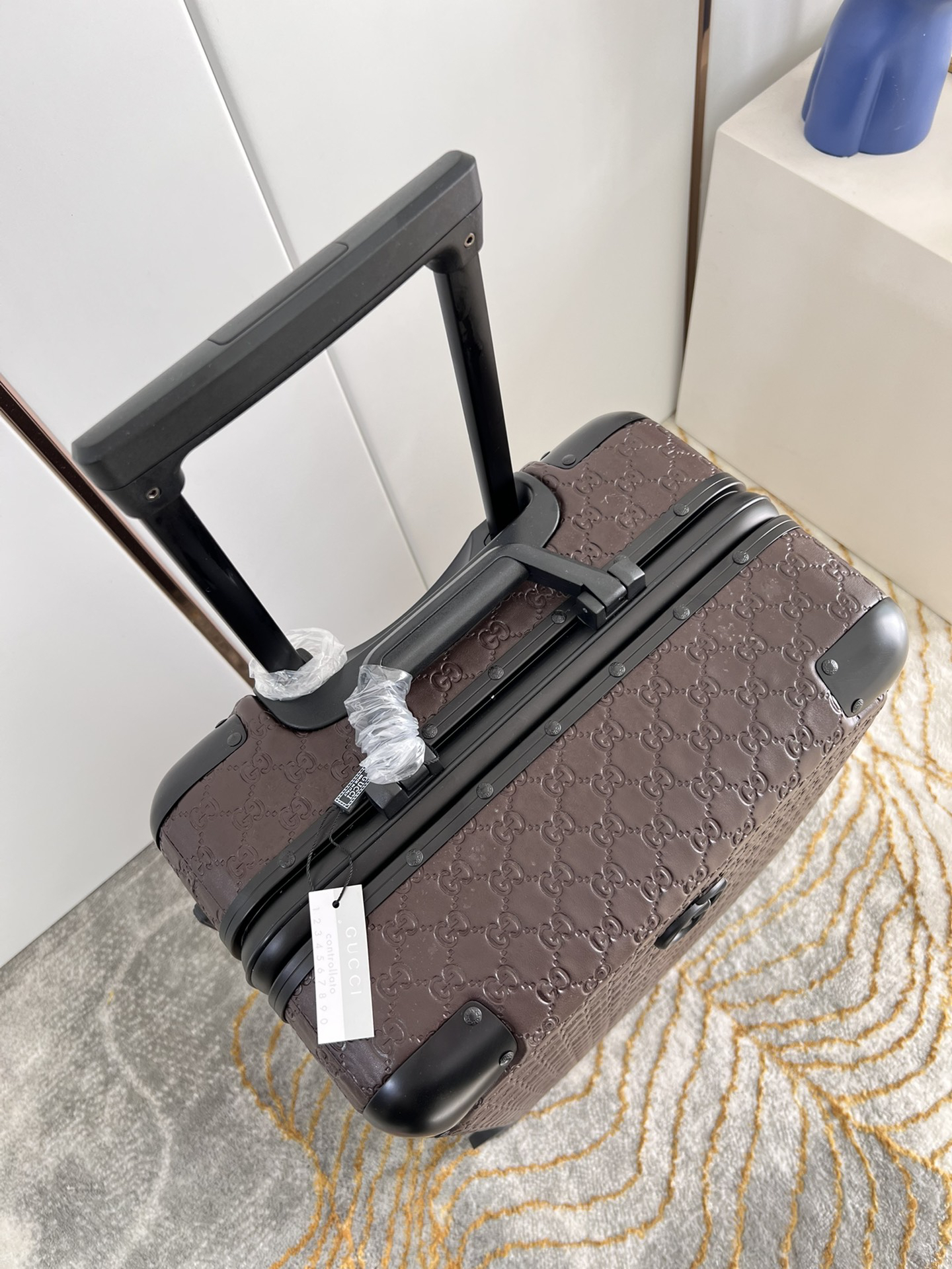 Gucci luggage-18