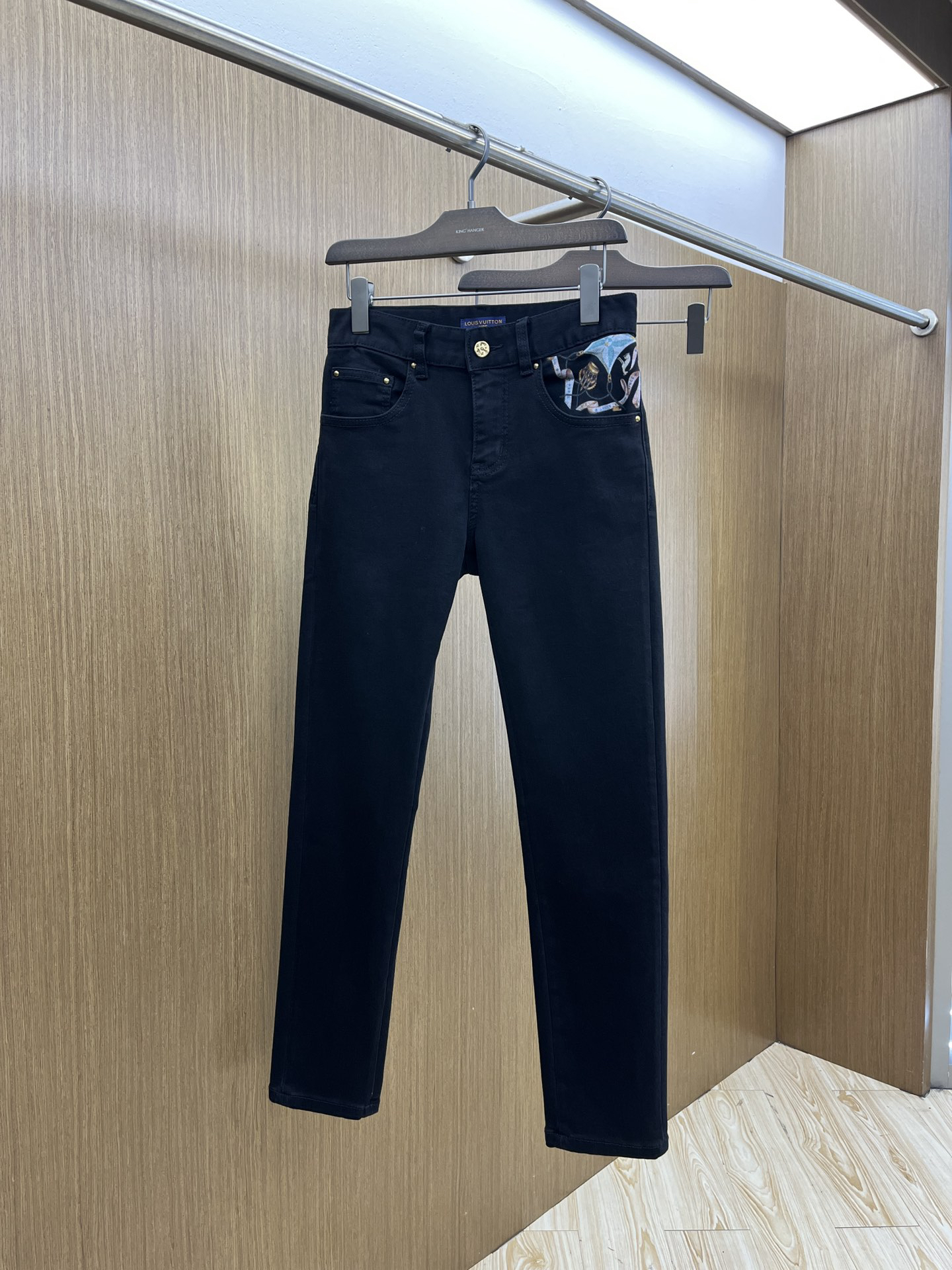 LV Clothing-20