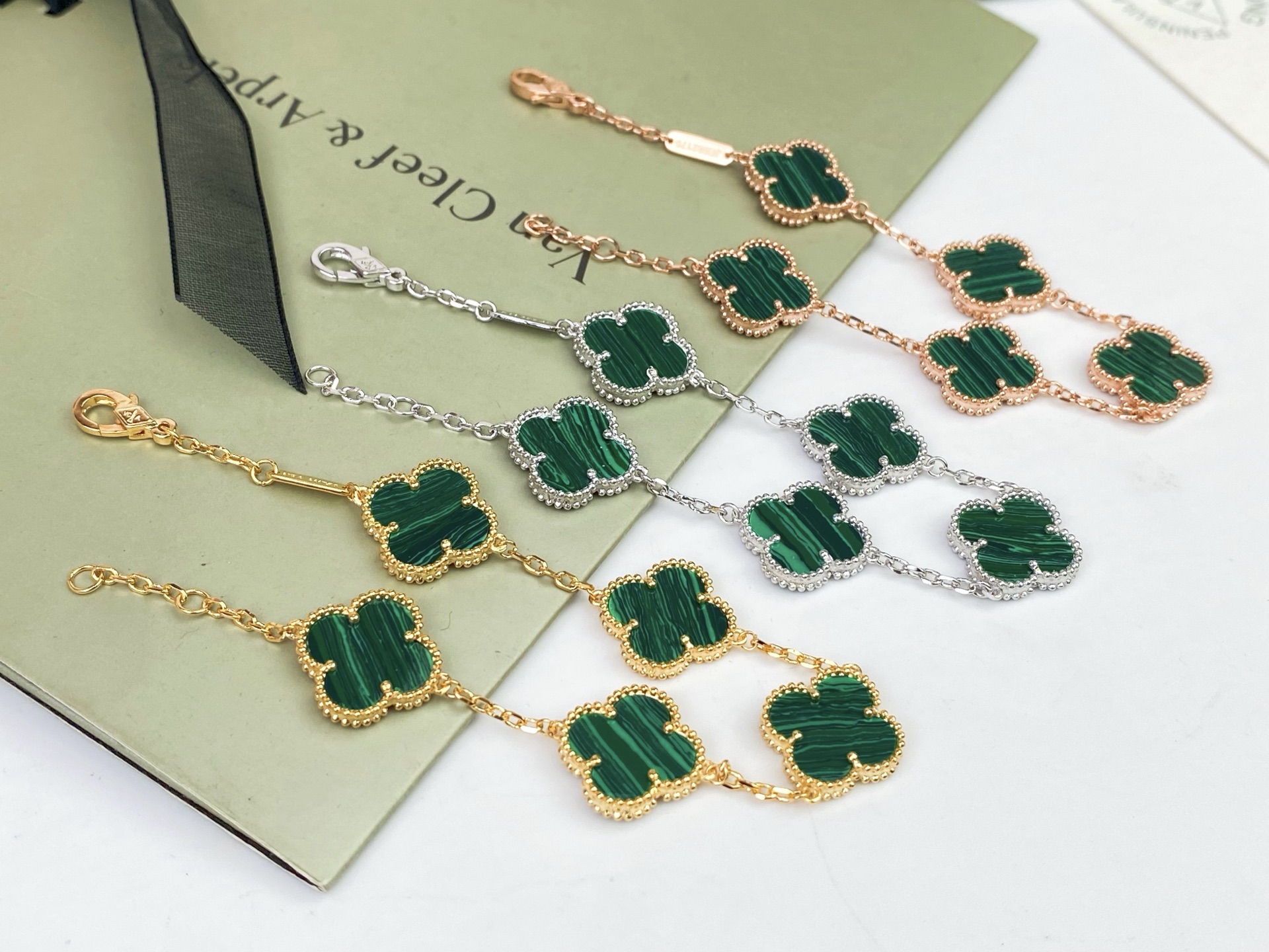 Van Cleef & Arpels Bracelet-24