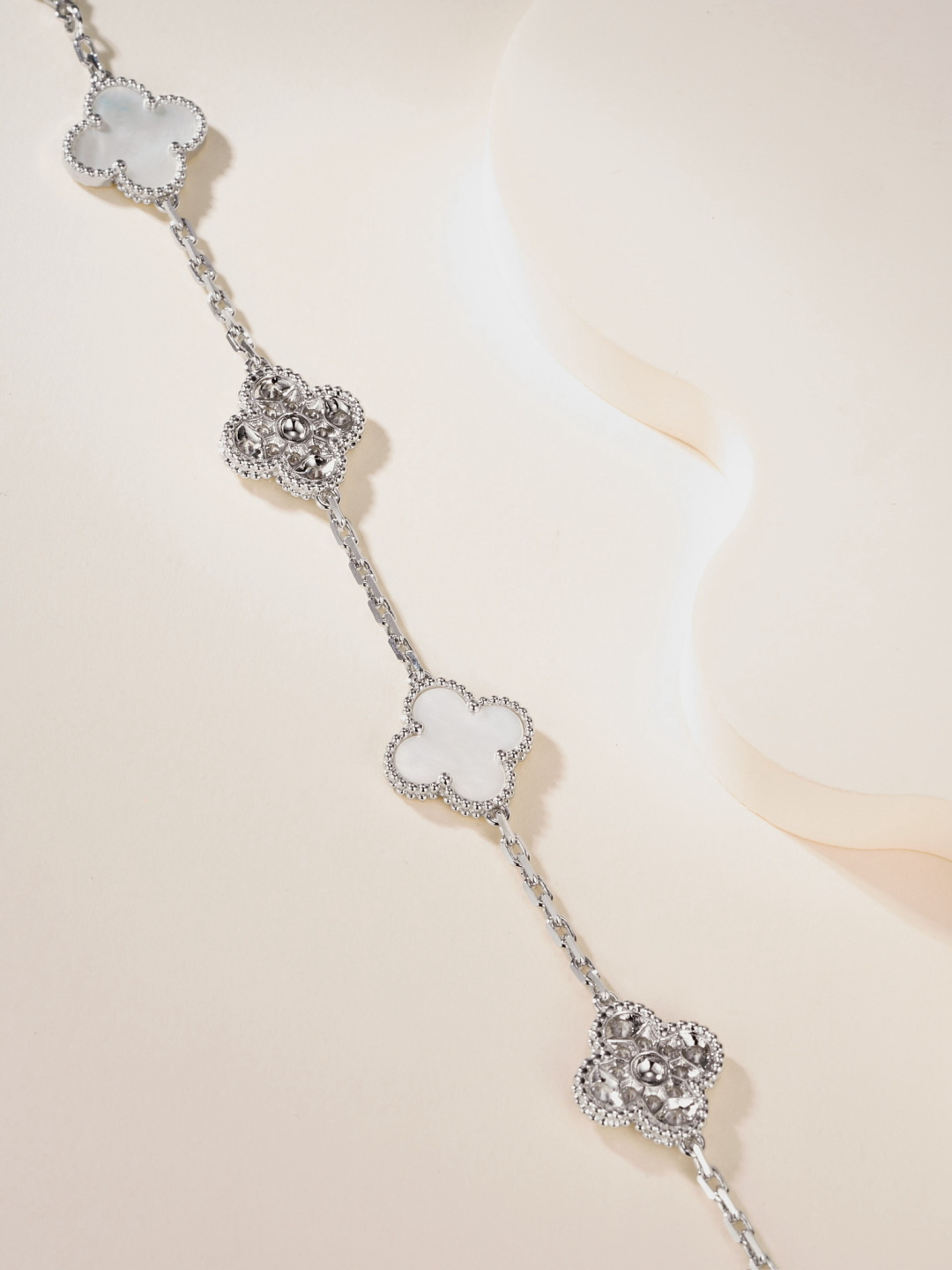 Van Cleef & Arpels Bracelet-23