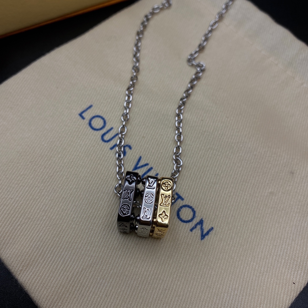 LV necklace-36