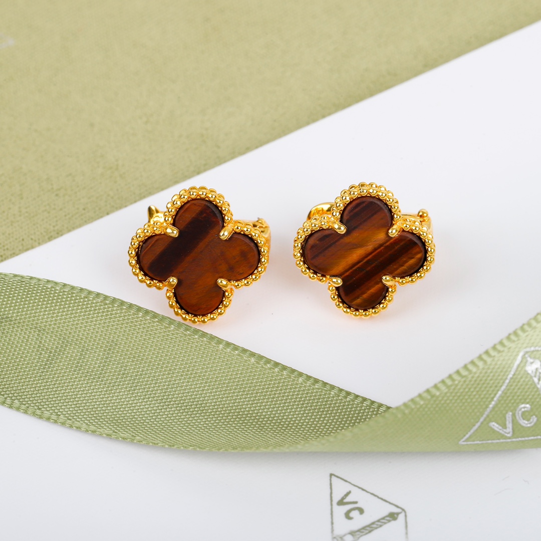 Van Cleef & Arpels earring-36