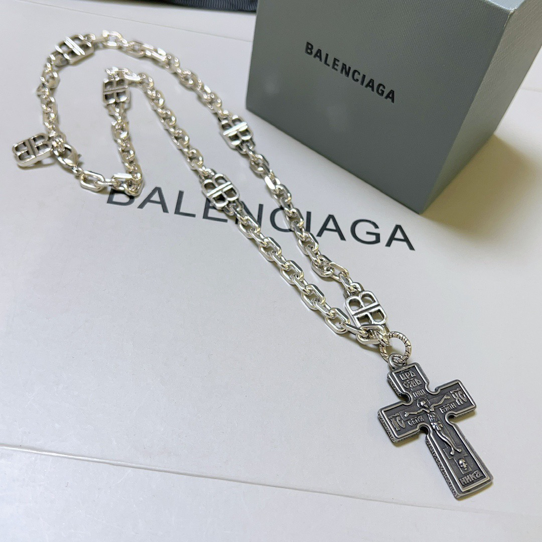 Balenciaga necklace-88