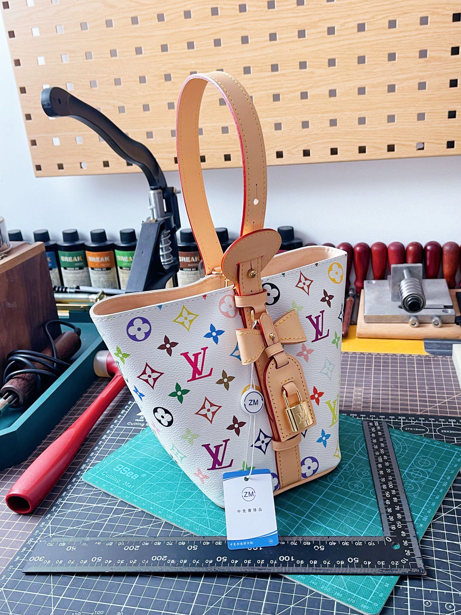 Louis Vuitton Hot New Product-21