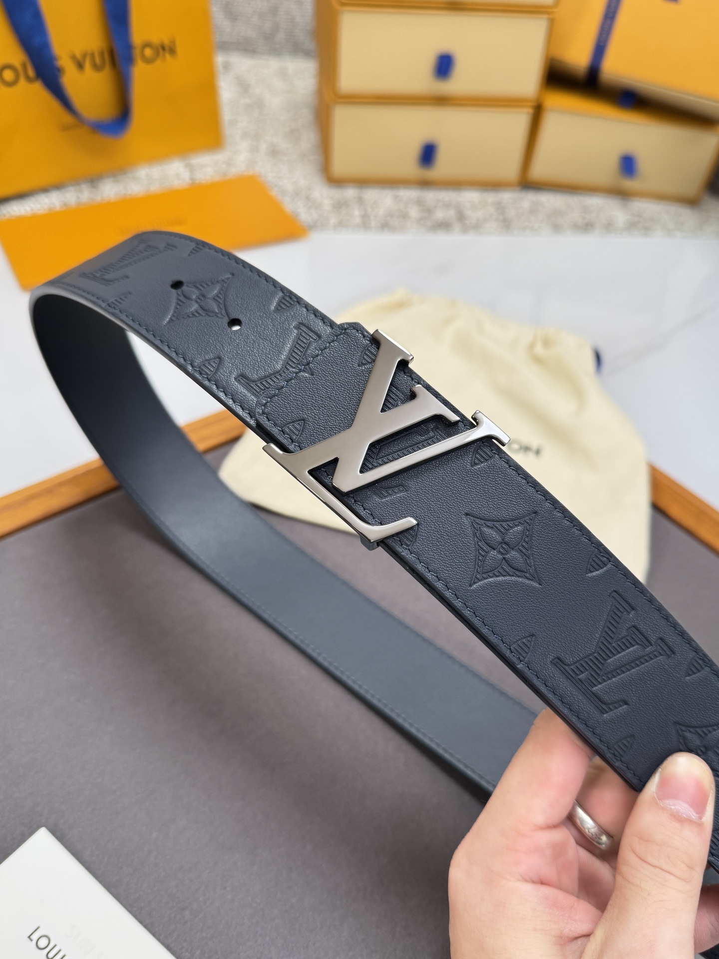 Lv belt-14