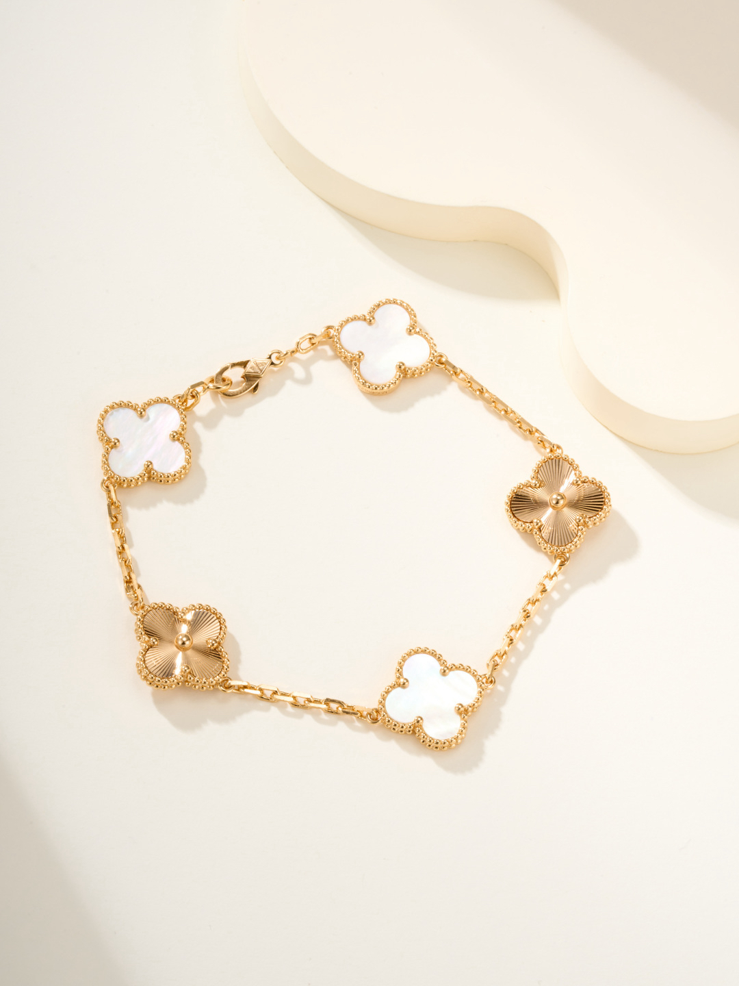 Van Cleef & Arpels Bracelet-66