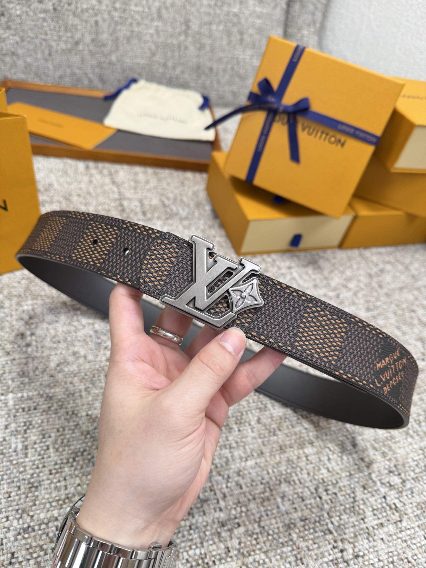 Lv belt-70