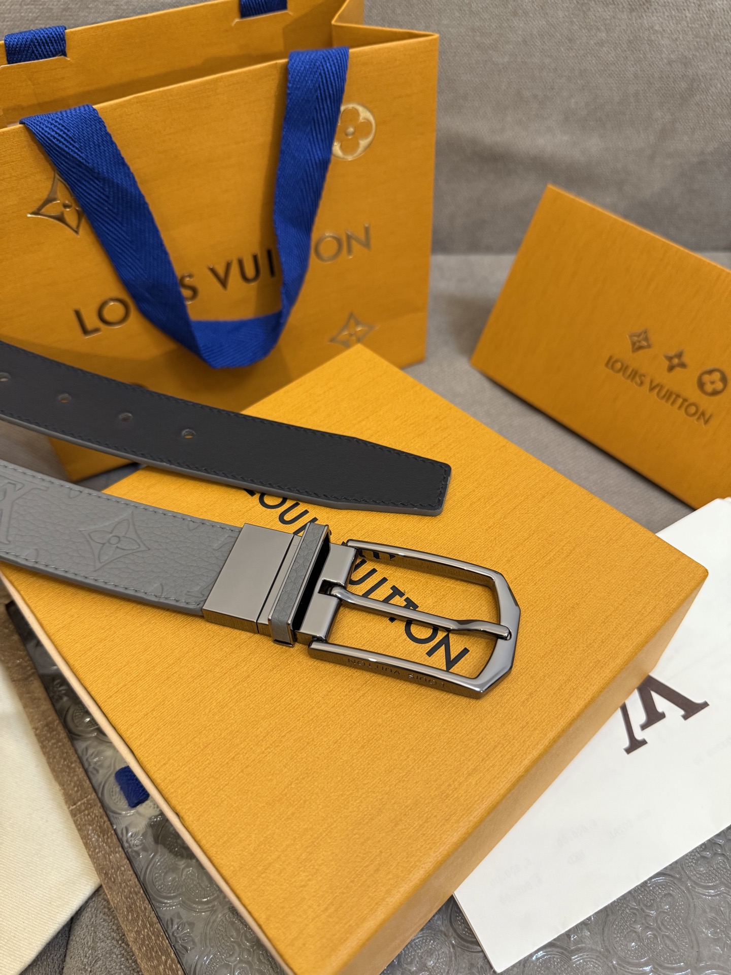 Lv belt-17
