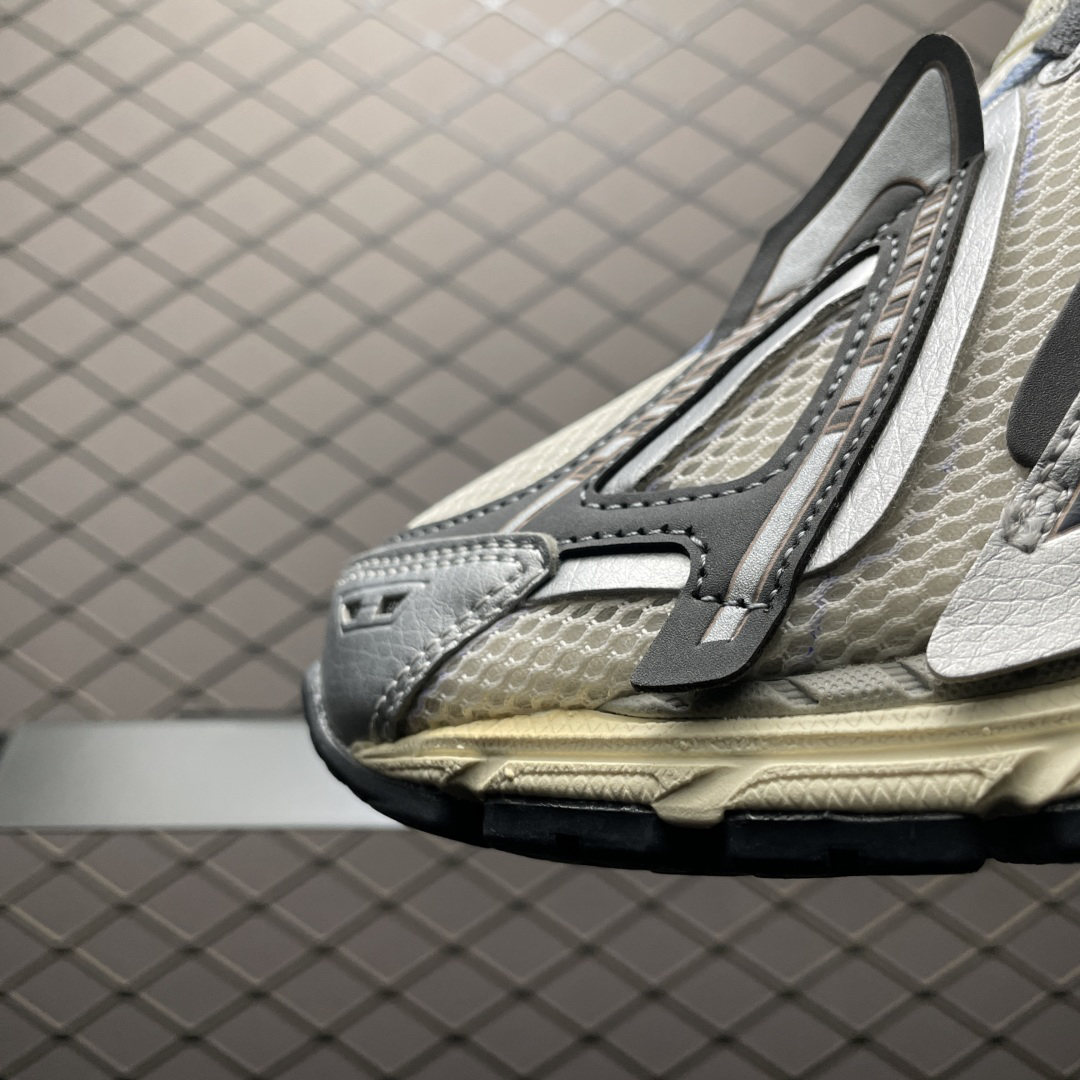 New Balance Sneakers-87