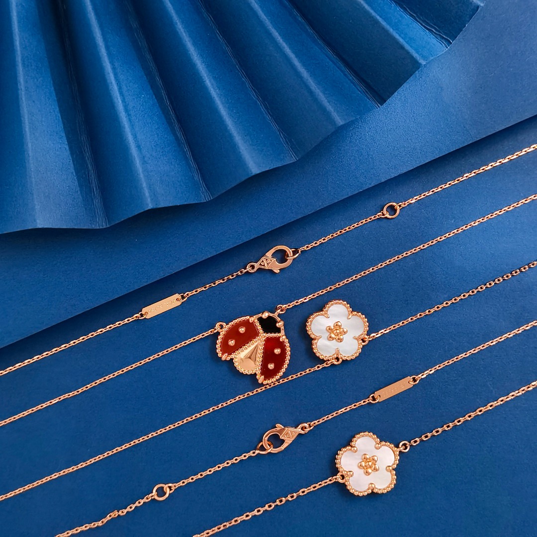 Van Cleef & Arpels necklace-29