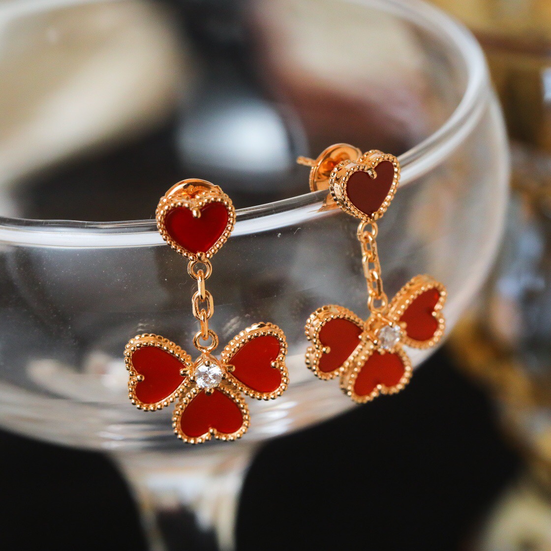 Van Cleef & Arpels earring-85