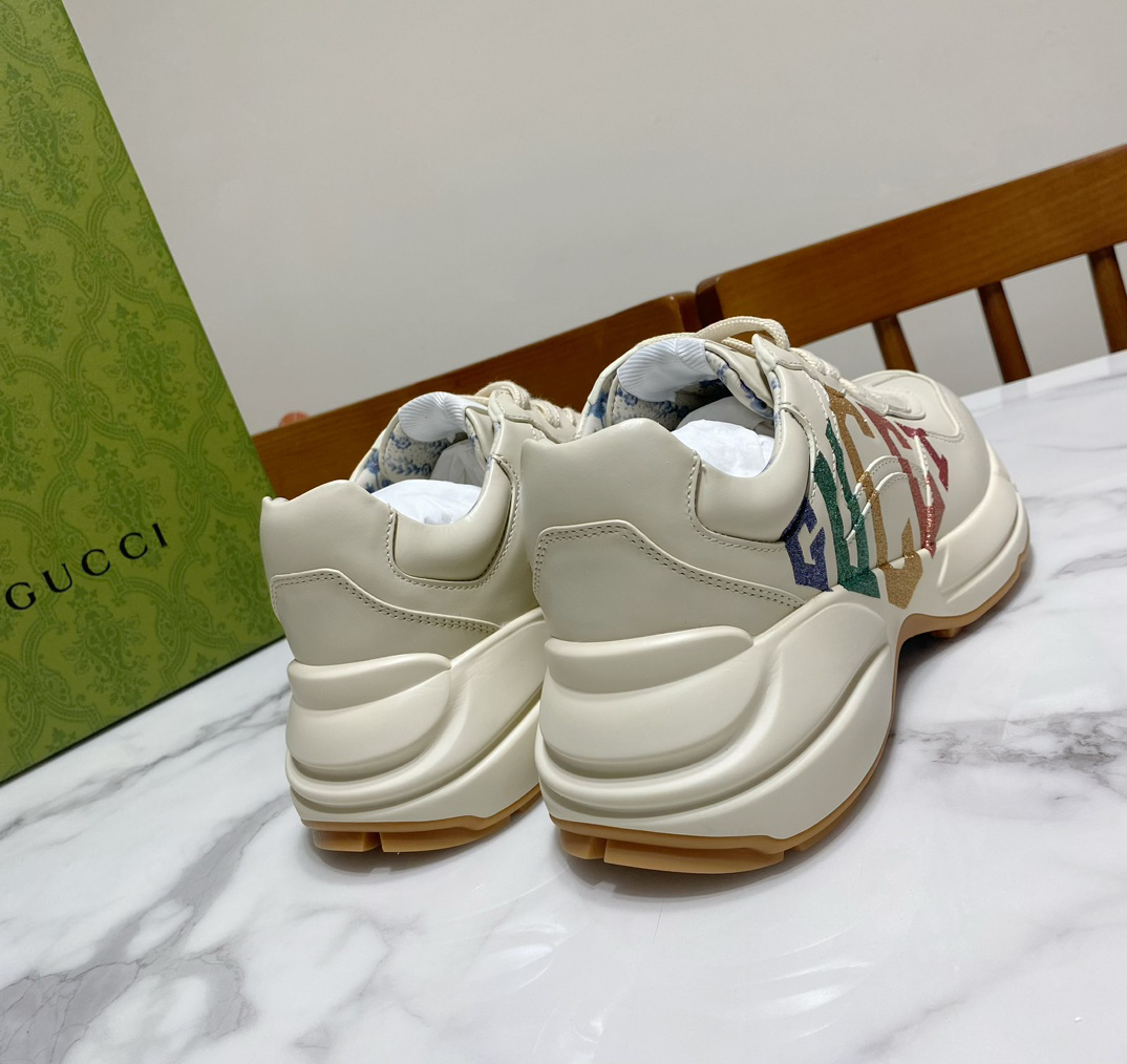 Gucci Sneakers-196