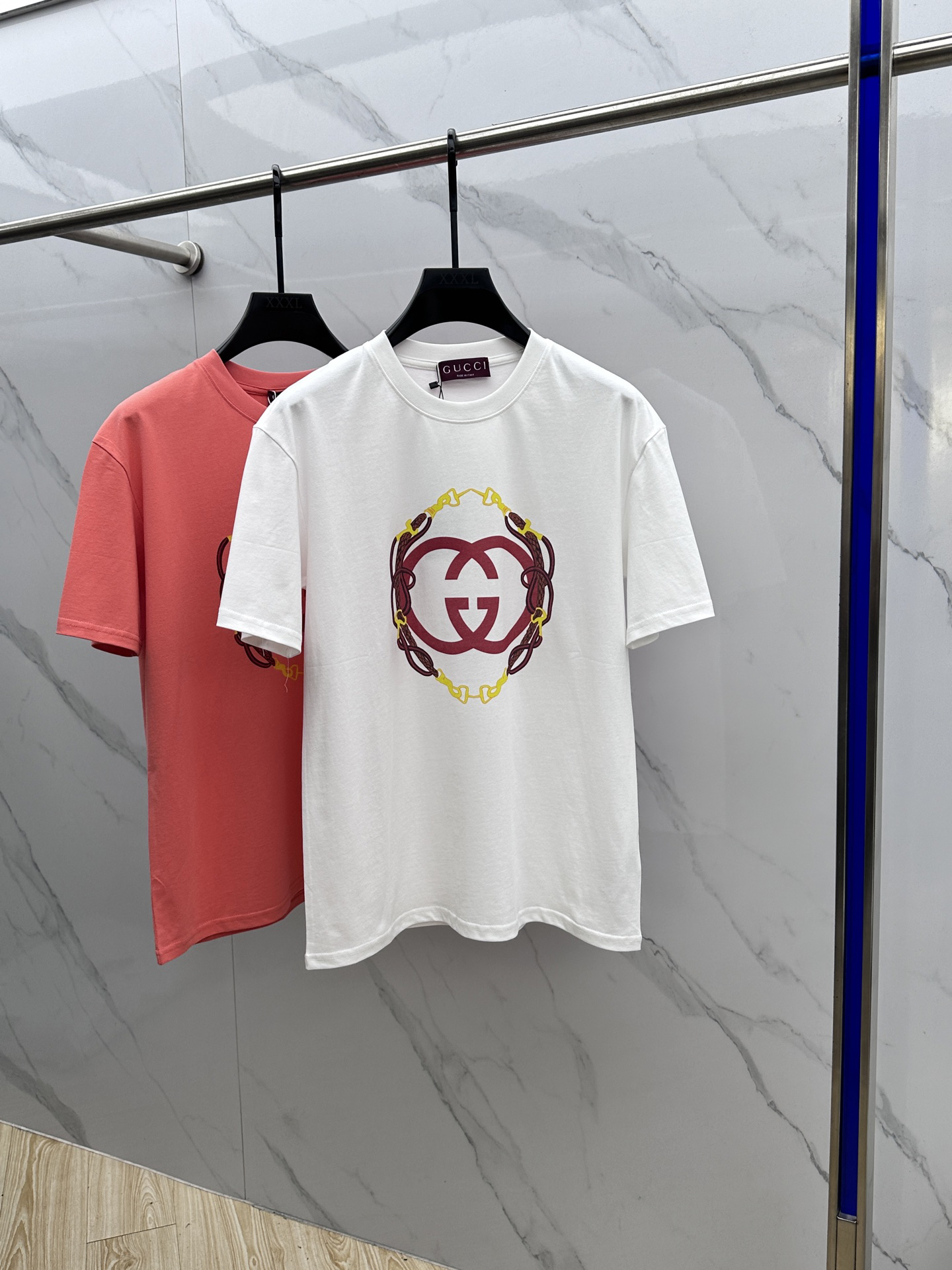 Gucci clothing-25