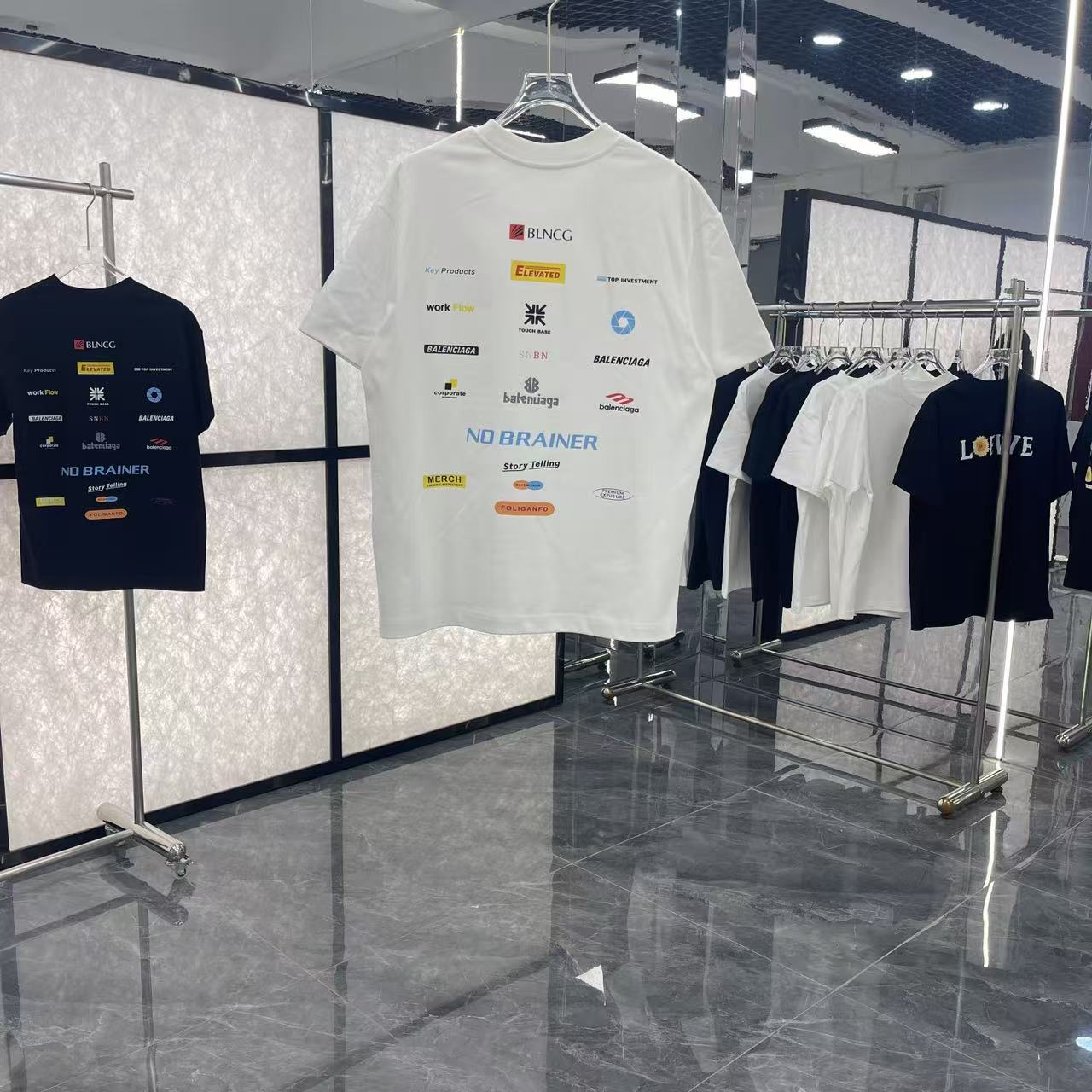 Balenciaga clothing-98