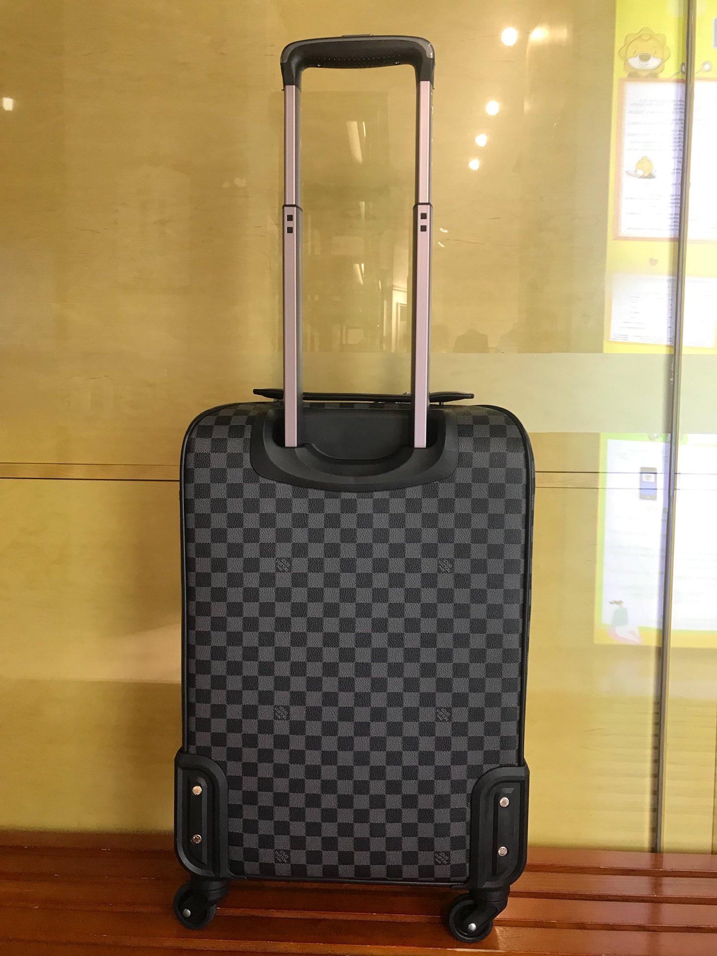 LV luggage-97