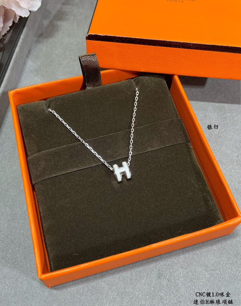 Hermes necklace-13