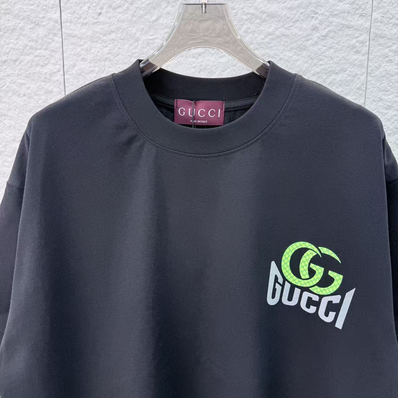 Gucci clothing-162