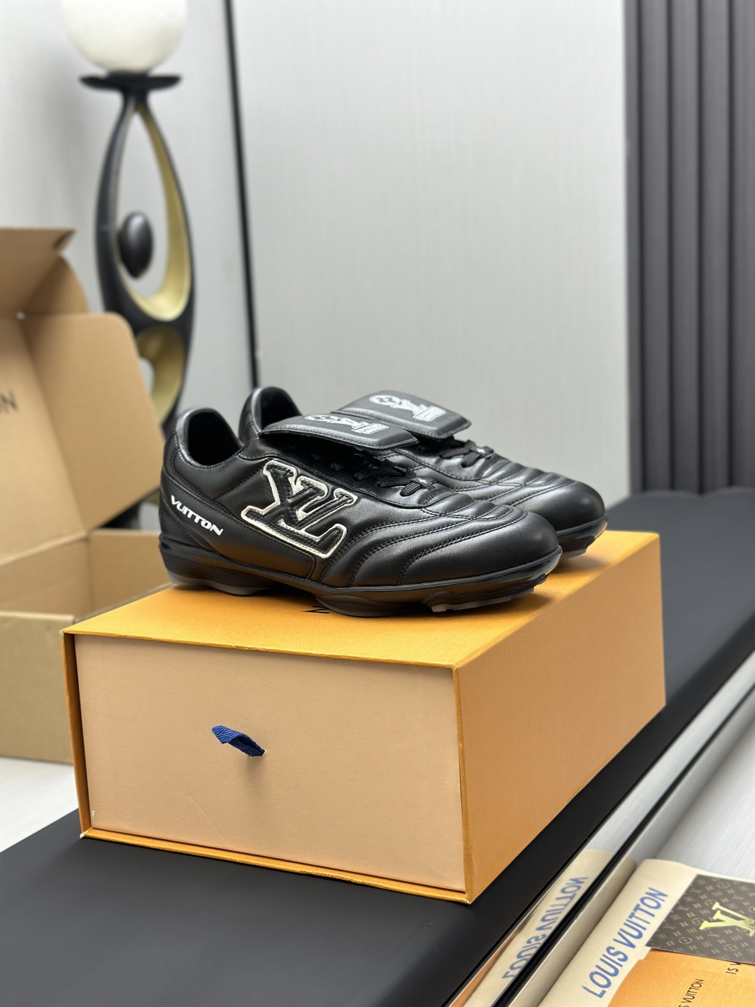Lv Sneakers-255