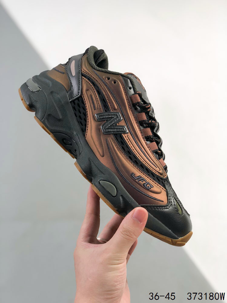 New Balance Sneakers-385