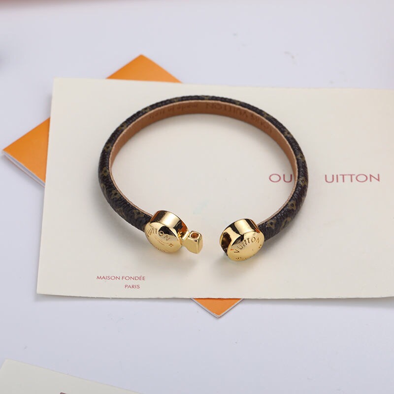 LV Bracelet-4