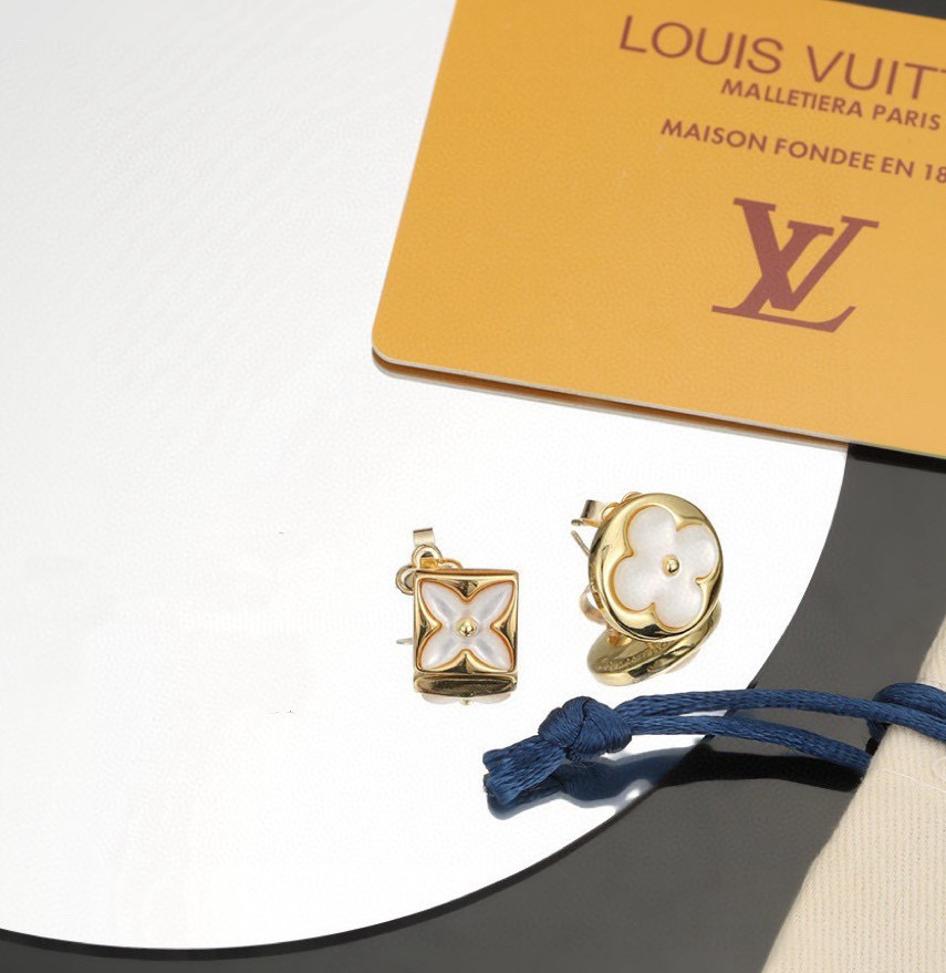 LV earrings-14
