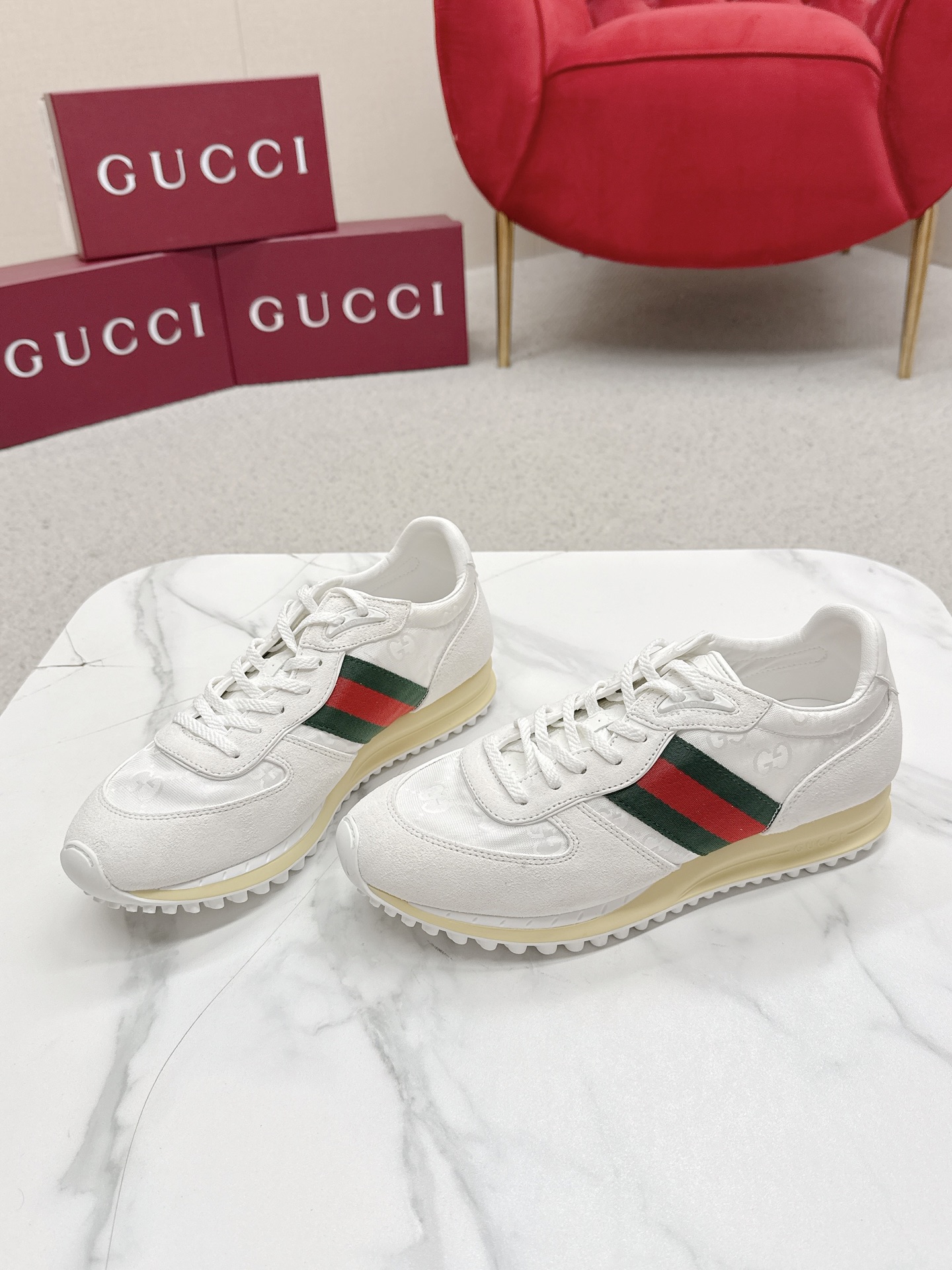 Gucci Sneakers-183