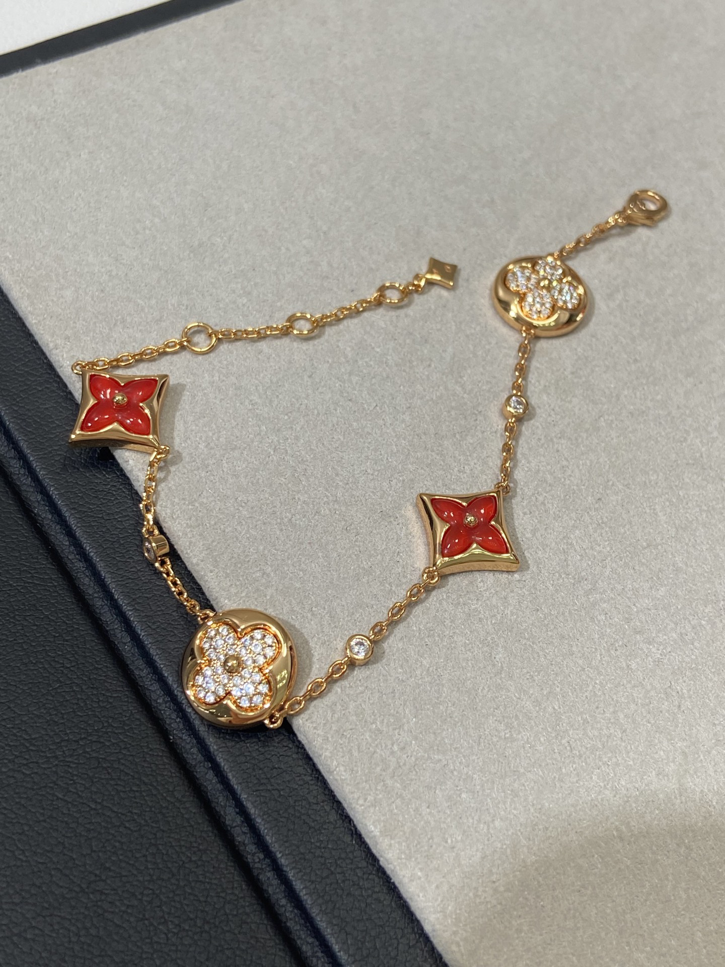 LV Bracelet-70