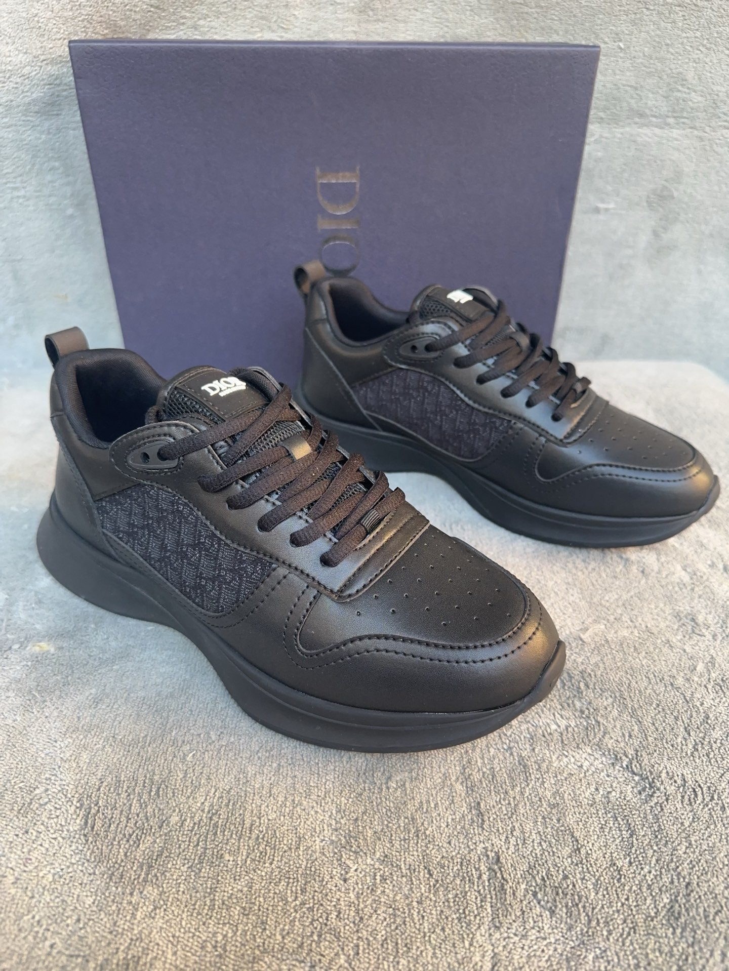 Dior Sneakers-226