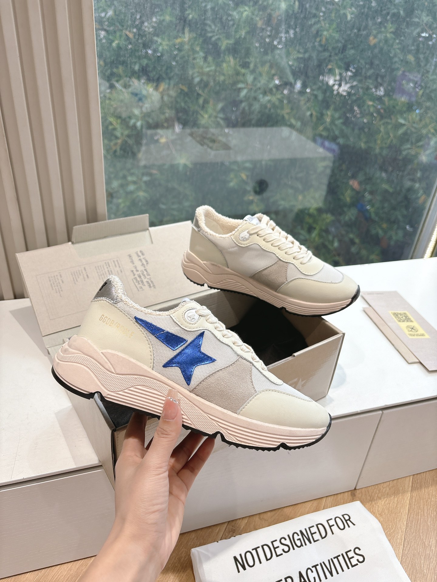 Golden Goose Sneakers-14