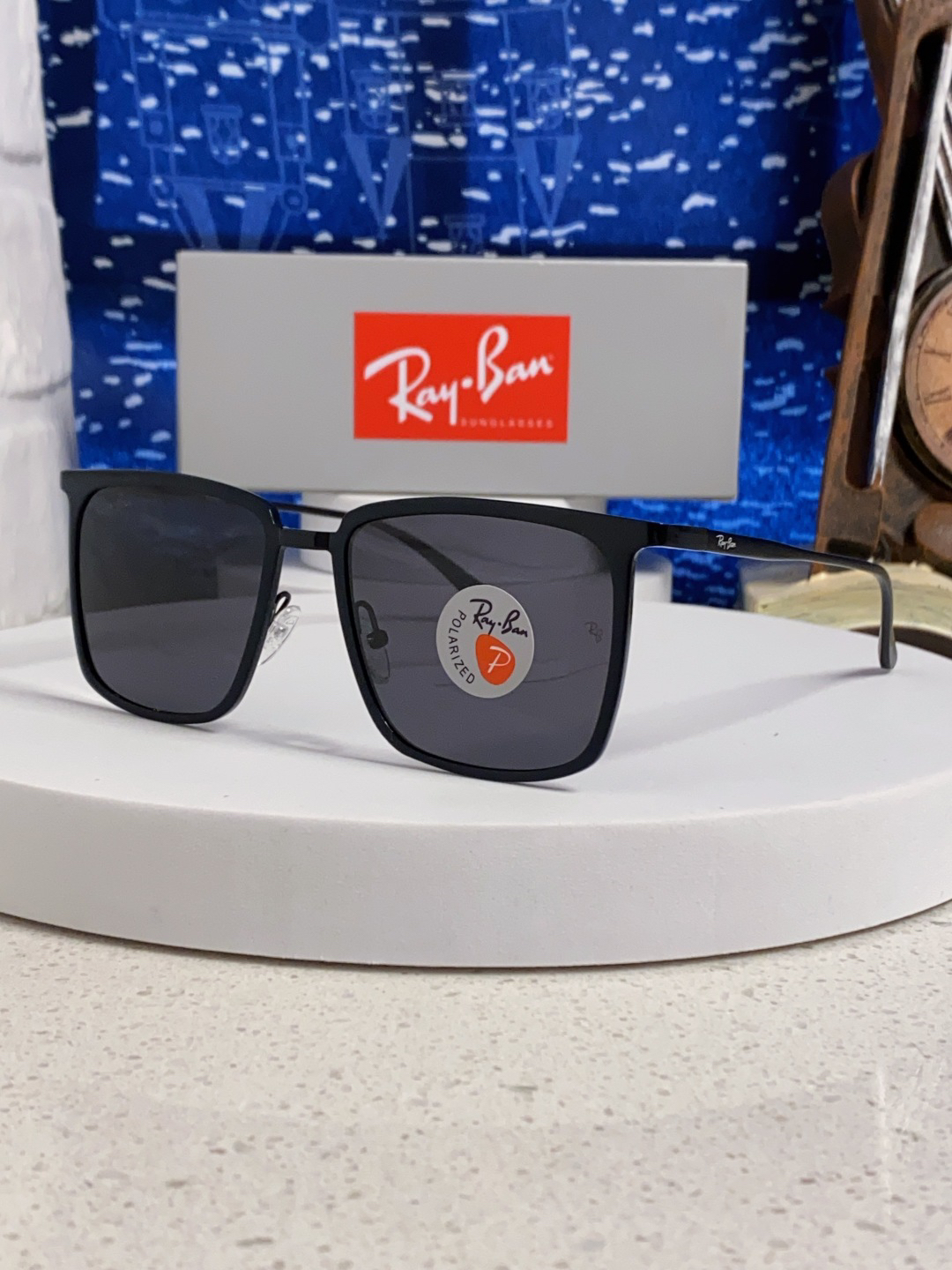Ray-Ban glasses-1