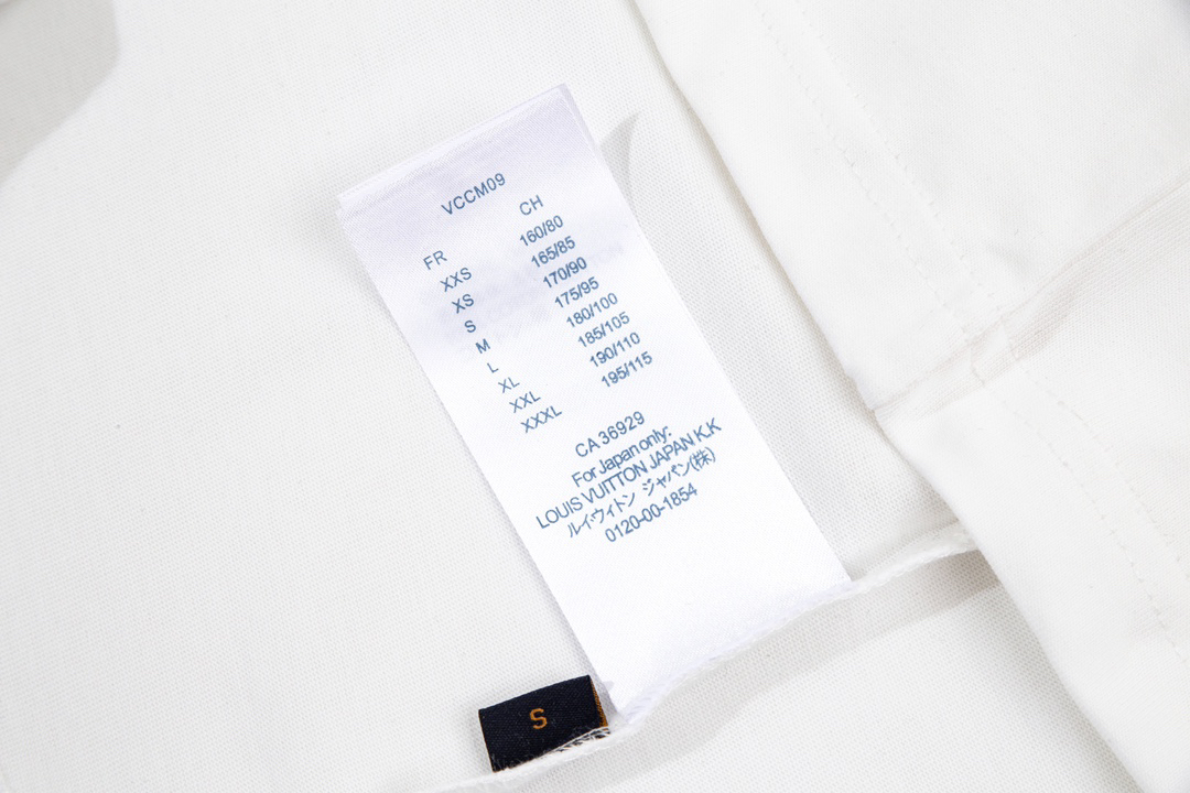 LV clothing-65