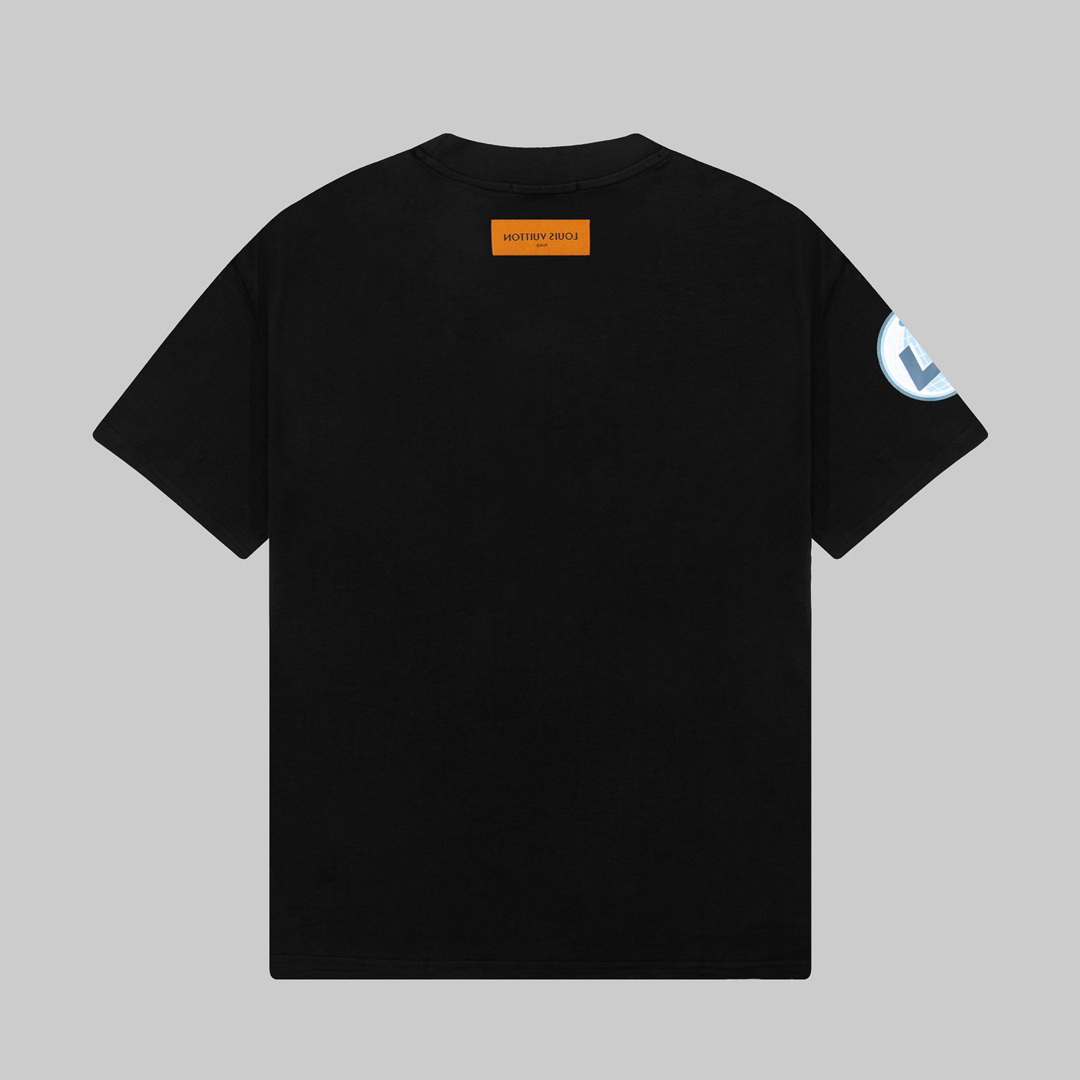 LV clothing-89