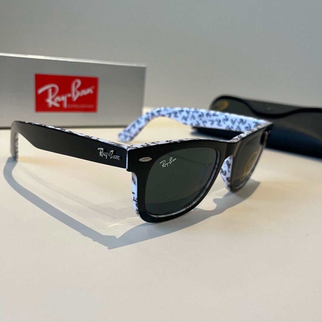 Ray-Ban glasses-1
