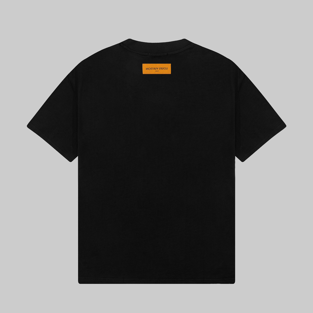 LV clothing-67