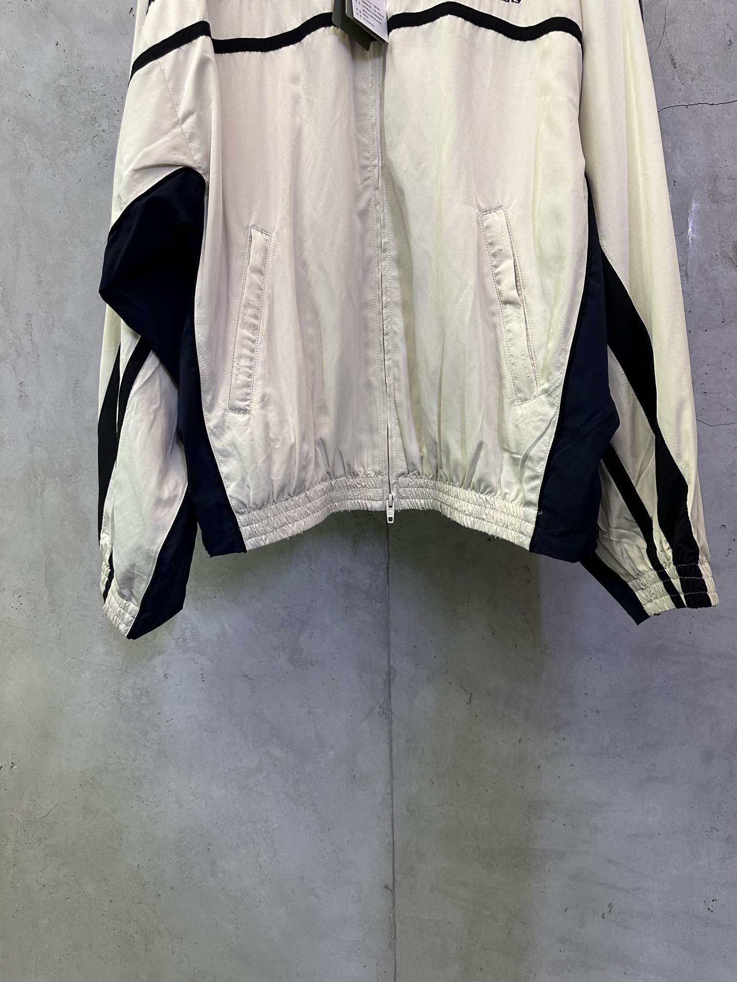 Balenciaga Clothing-360