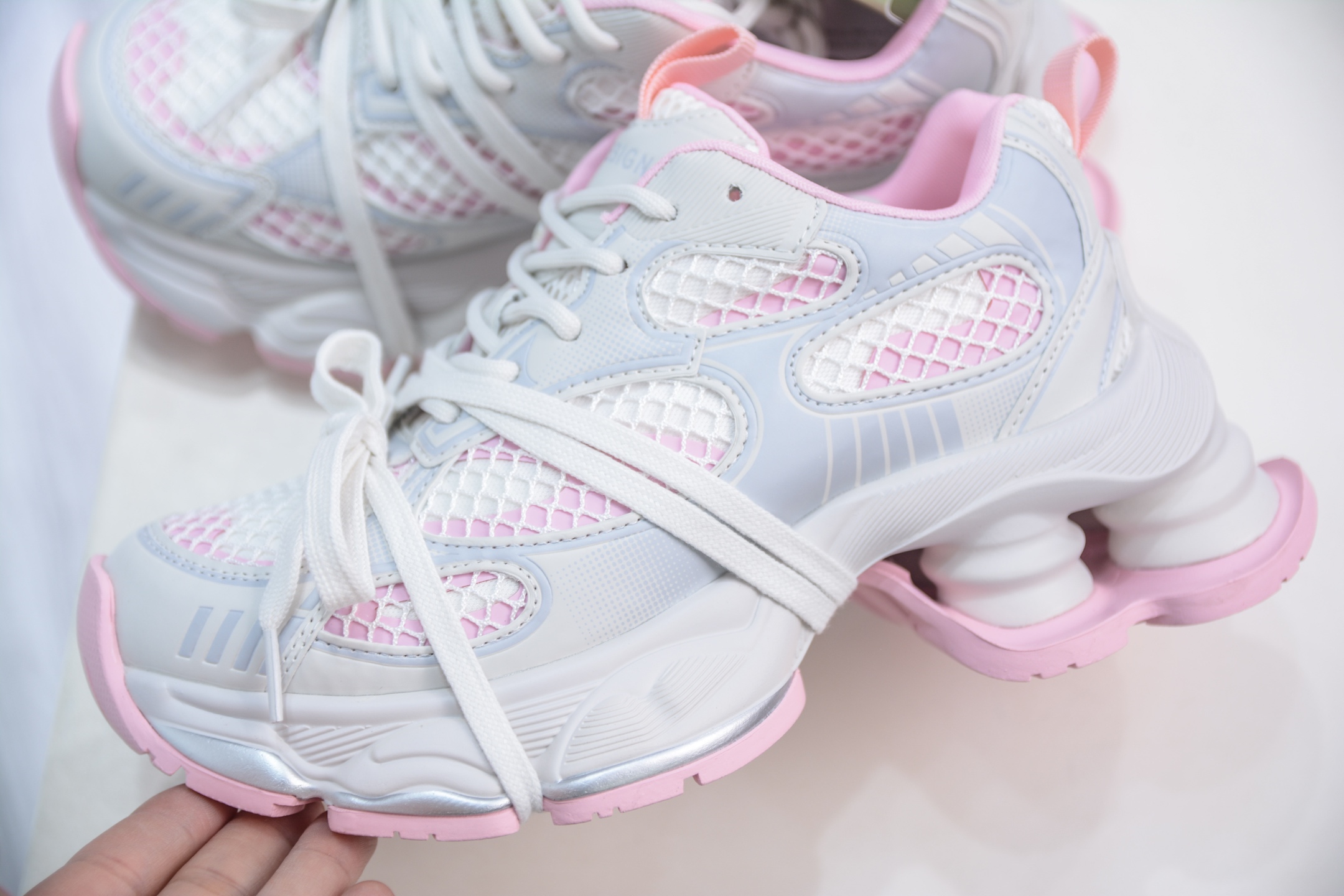 Golden Goose Sneakers-90