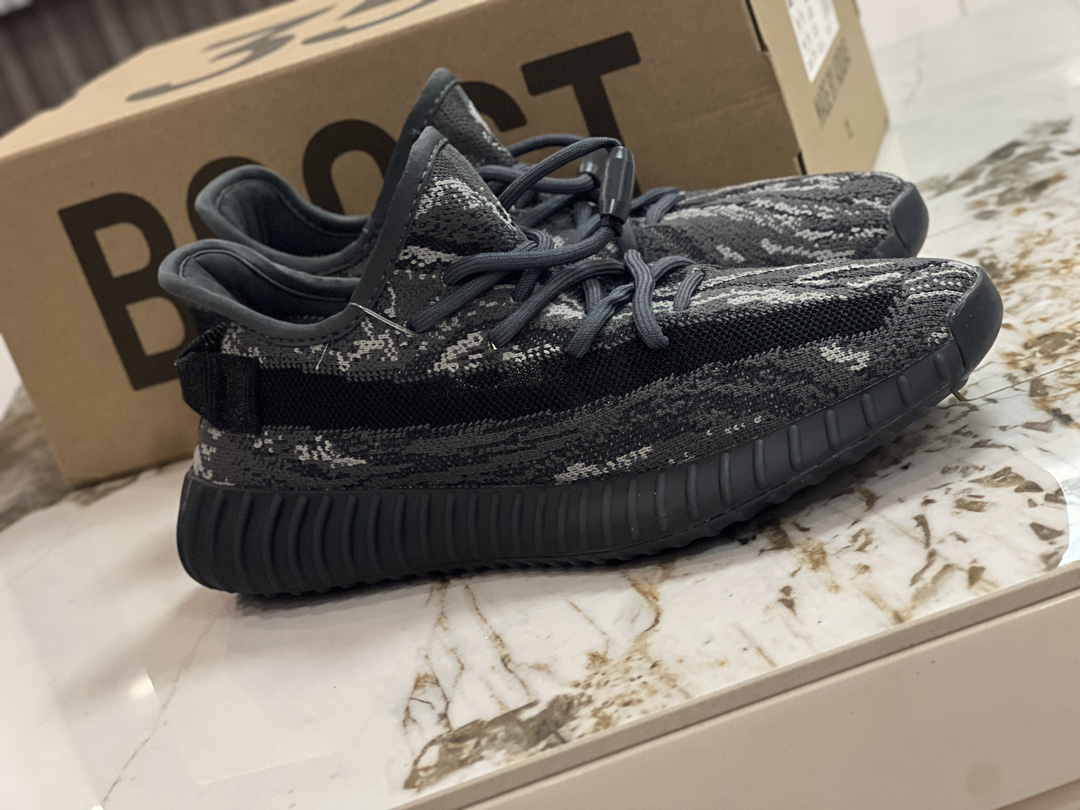 Adidas Sneakers-140