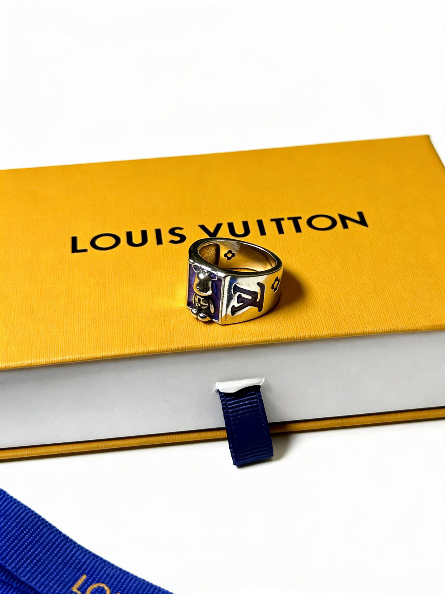 LV ring-2