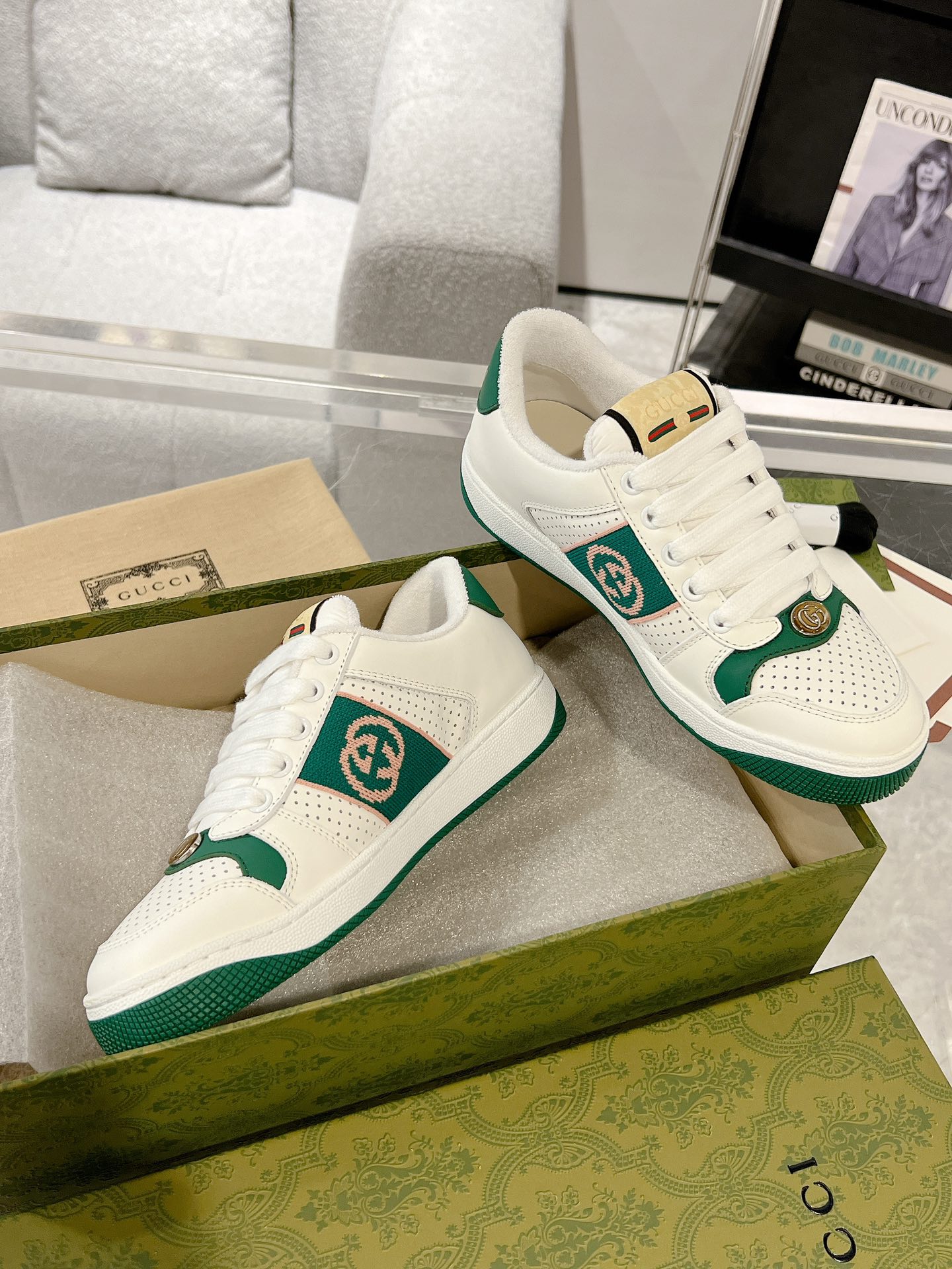 Gucci Sneakers-126