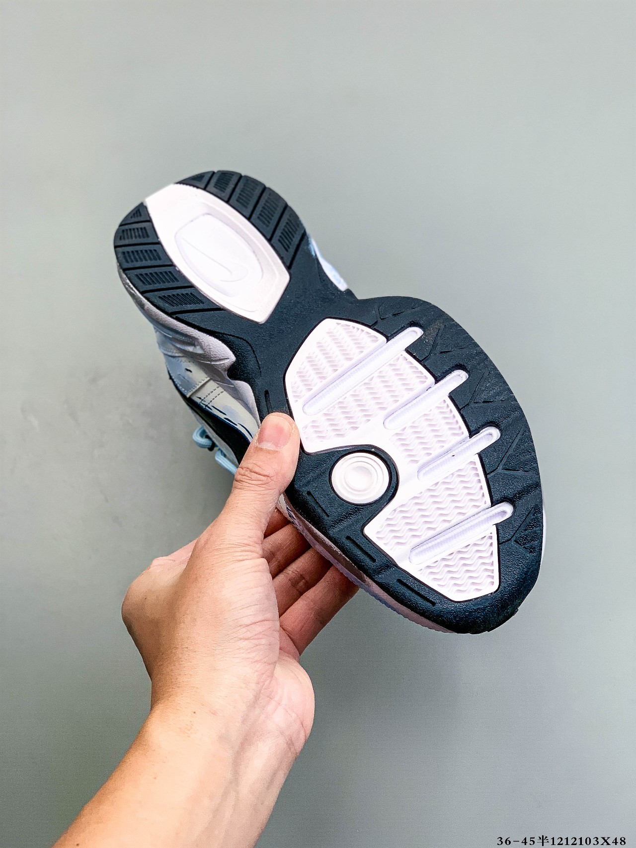 Nike Sneakers-301