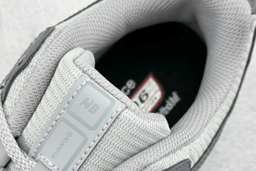 New Balance Sneakers-95