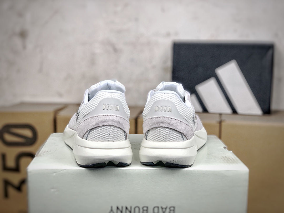 Adidas Sneakers-250