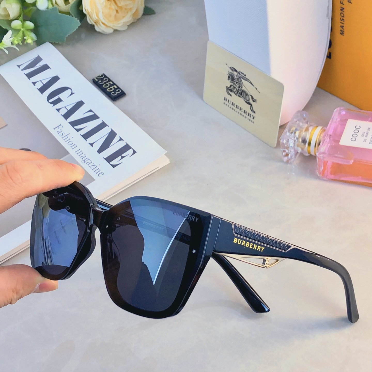 Burberry glasses-24