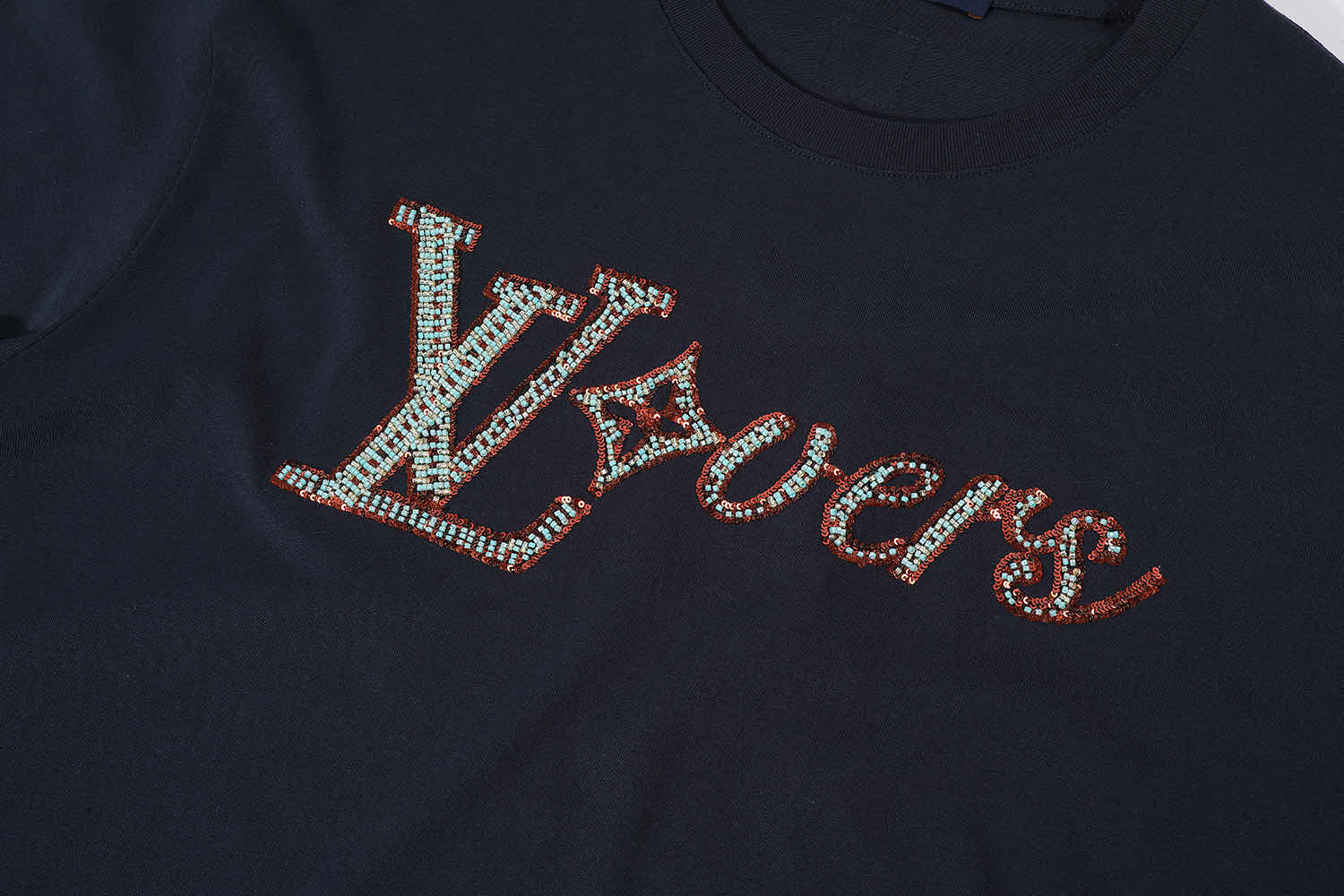 LV clothing-229