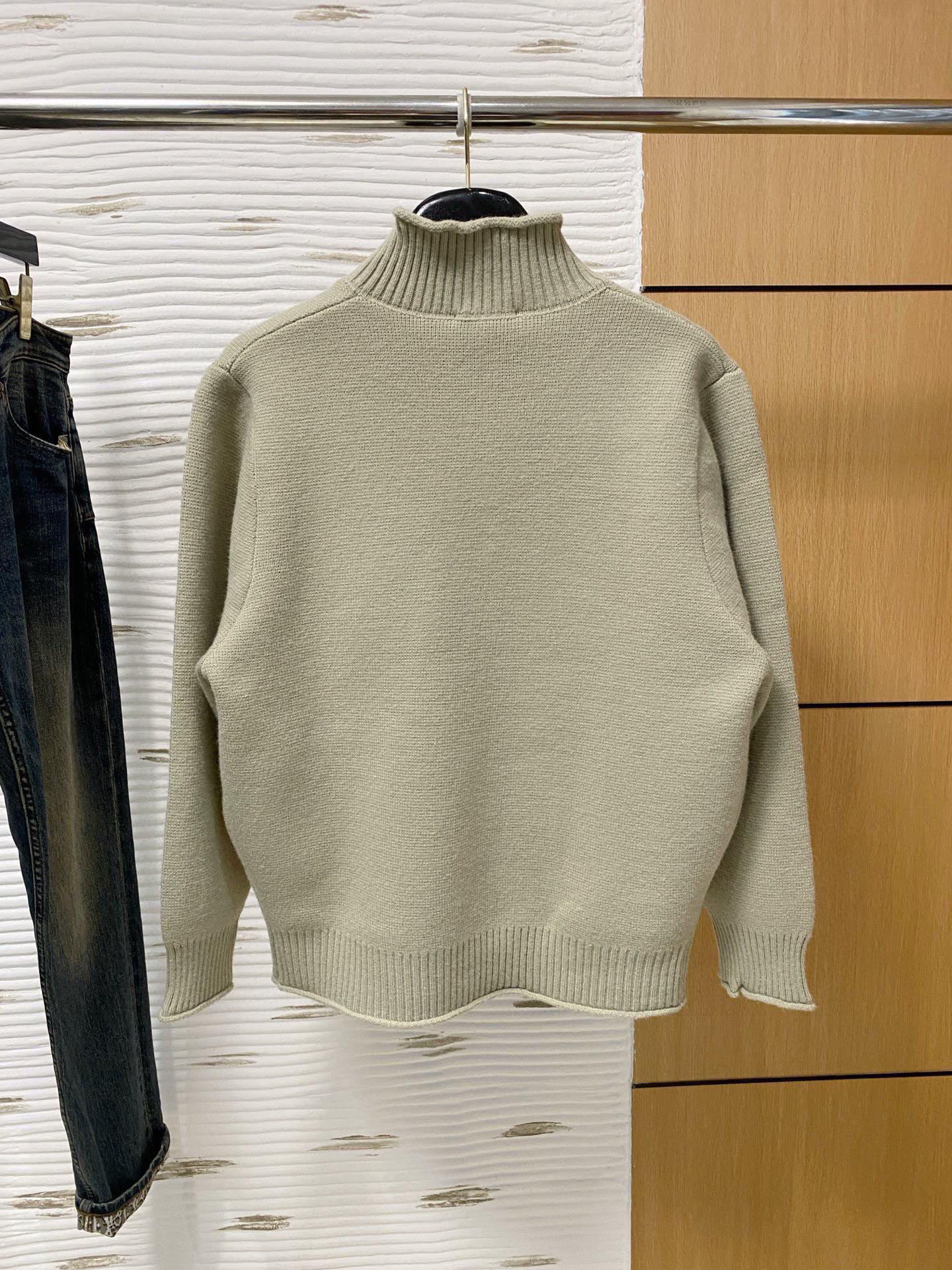 Hermes Clothing-279