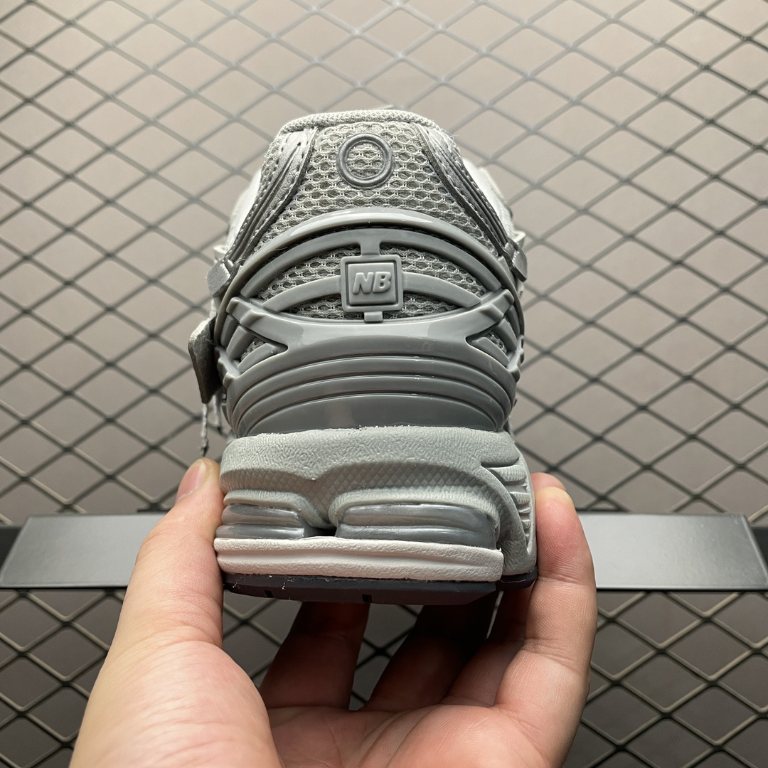 New Balance Sneakers-51