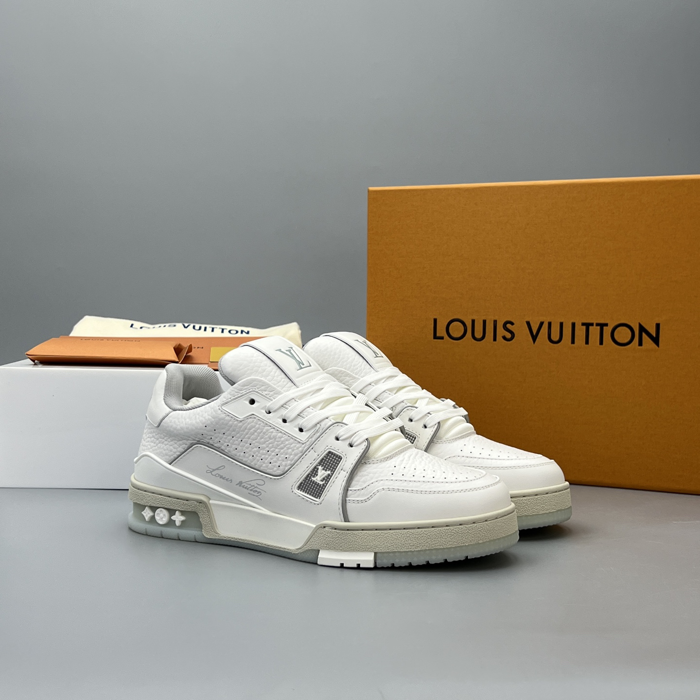Lv Sneakers-136